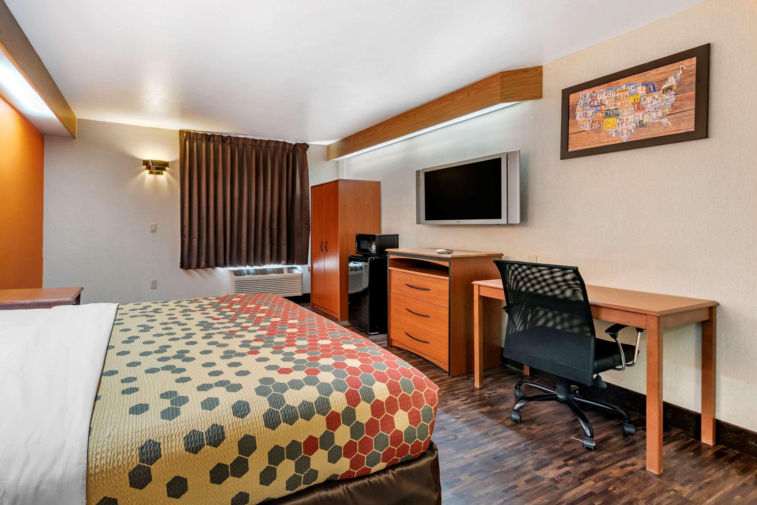 Econo Lodge North Academy Colorado Springs Exteriör bild